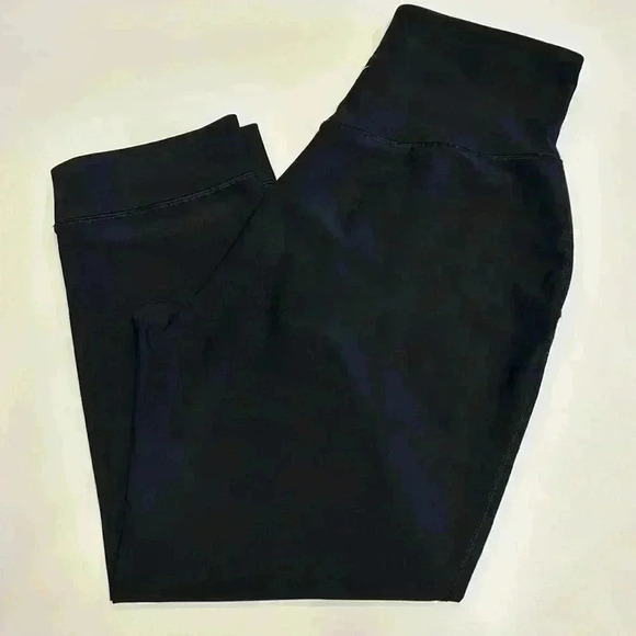 Old Navy Powersoft High Waisted Cropped Pants Women's Medium Exercise - Picture 1 of 8